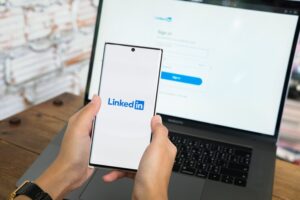 Delete Messages from LinkedIn